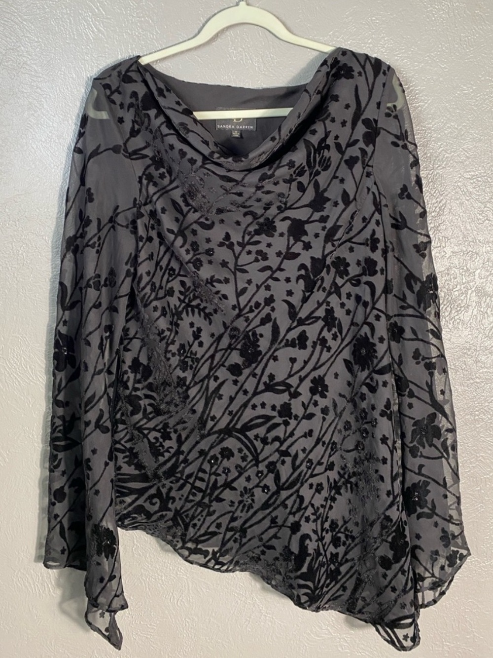 Sandra Darren Burnout Velvet Floral Blouse 12 Black Sheer Bell Sleeve Top